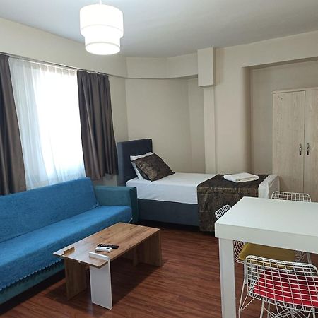 White Crown Apartman Ve Yasam Merkezi Provincia di Provincia di Istanbul Esterno foto