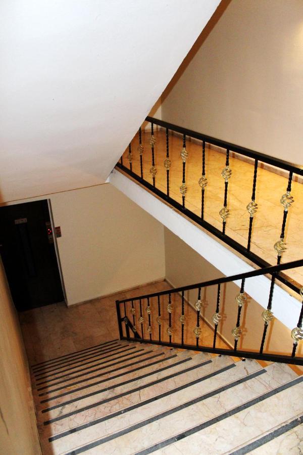 White Crown Apartman Ve Yasam Merkezi Provincia di Provincia di Istanbul Esterno foto
