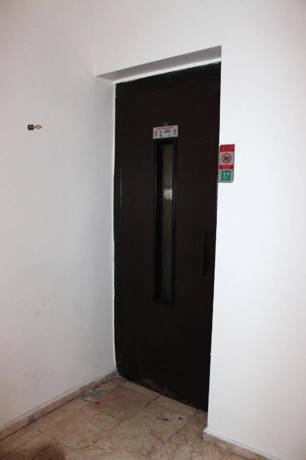 White Crown Apartman Ve Yasam Merkezi Provincia di Provincia di Istanbul Esterno foto