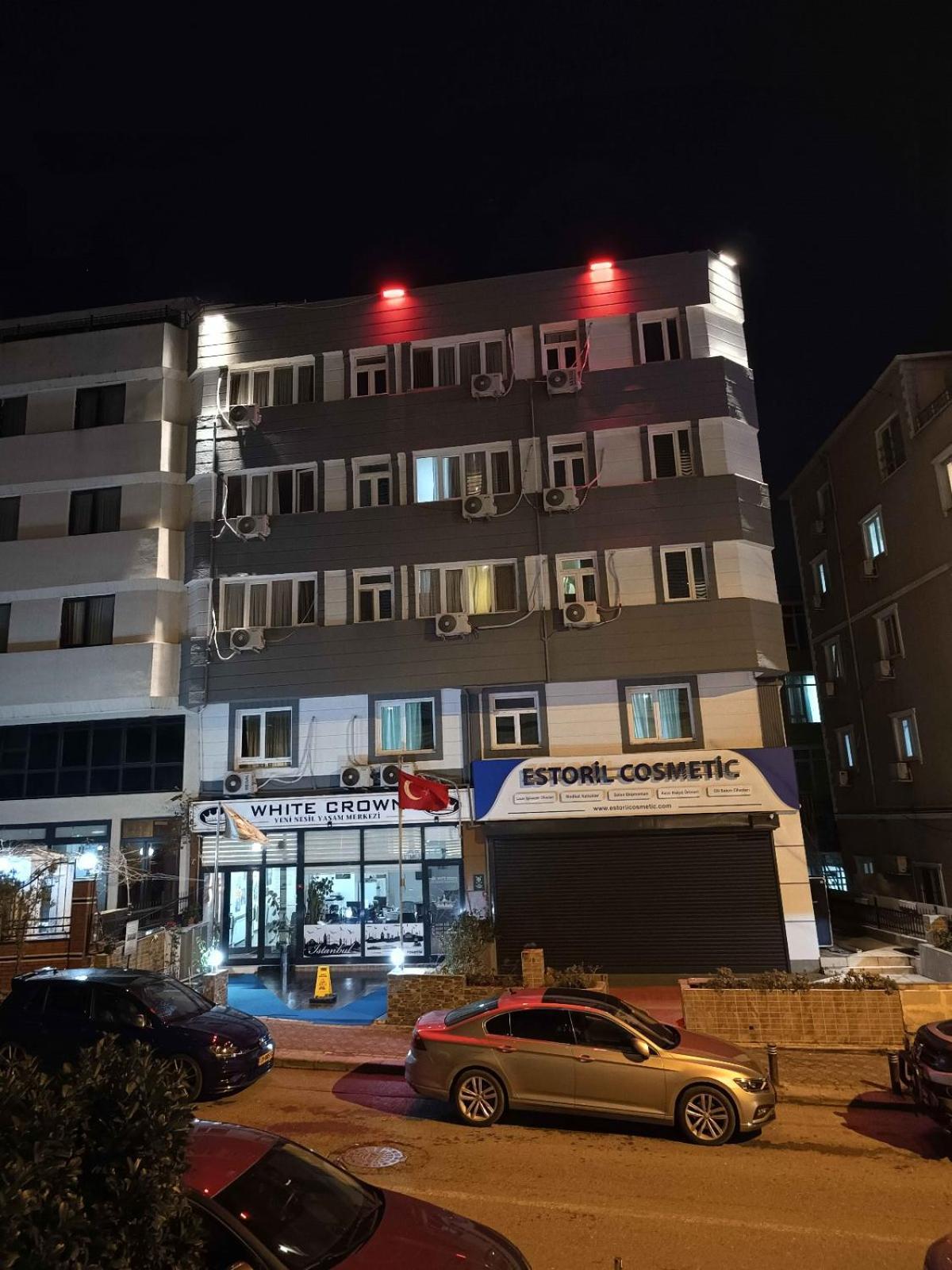 White Crown Apartman Ve Yasam Merkezi Provincia di Provincia di Istanbul Esterno foto
