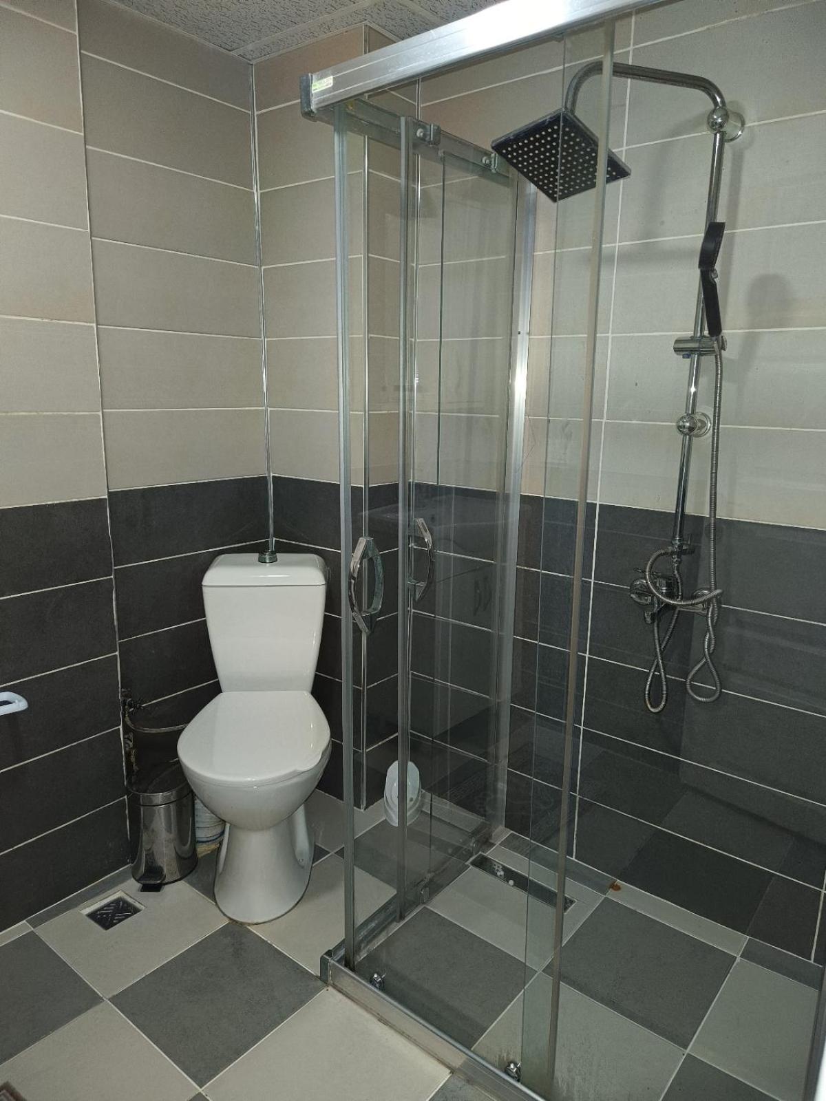 White Crown Apartman Ve Yasam Merkezi Provincia di Provincia di Istanbul Esterno foto
