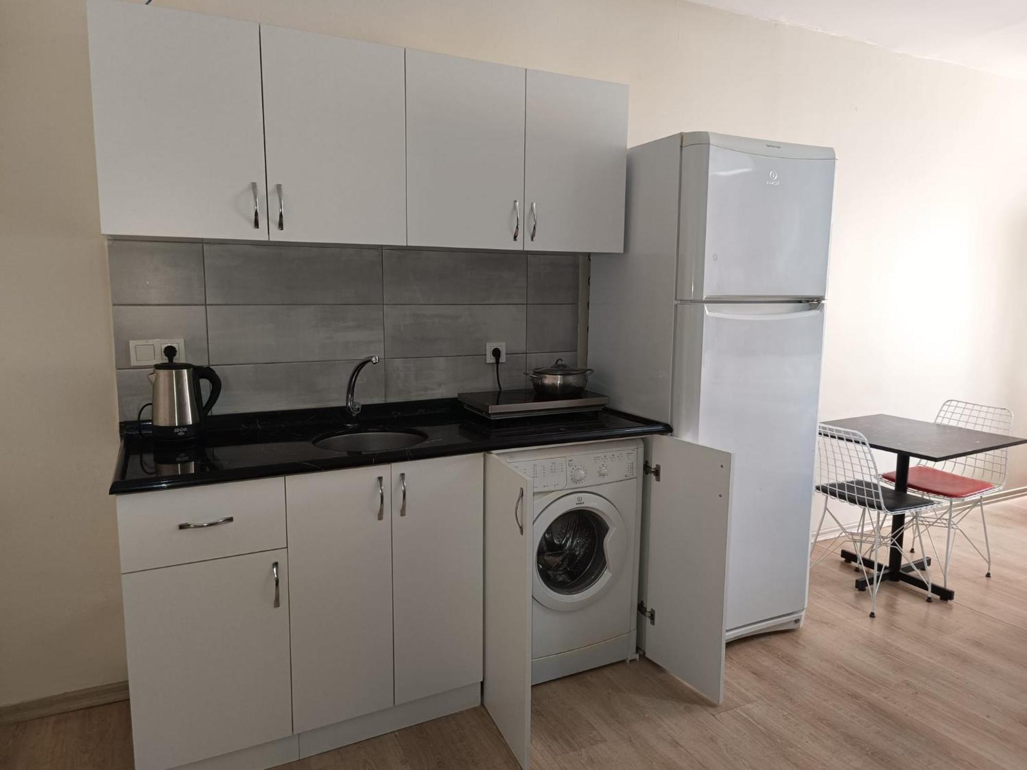 White Crown Apartman Ve Yasam Merkezi Provincia di Provincia di Istanbul Esterno foto