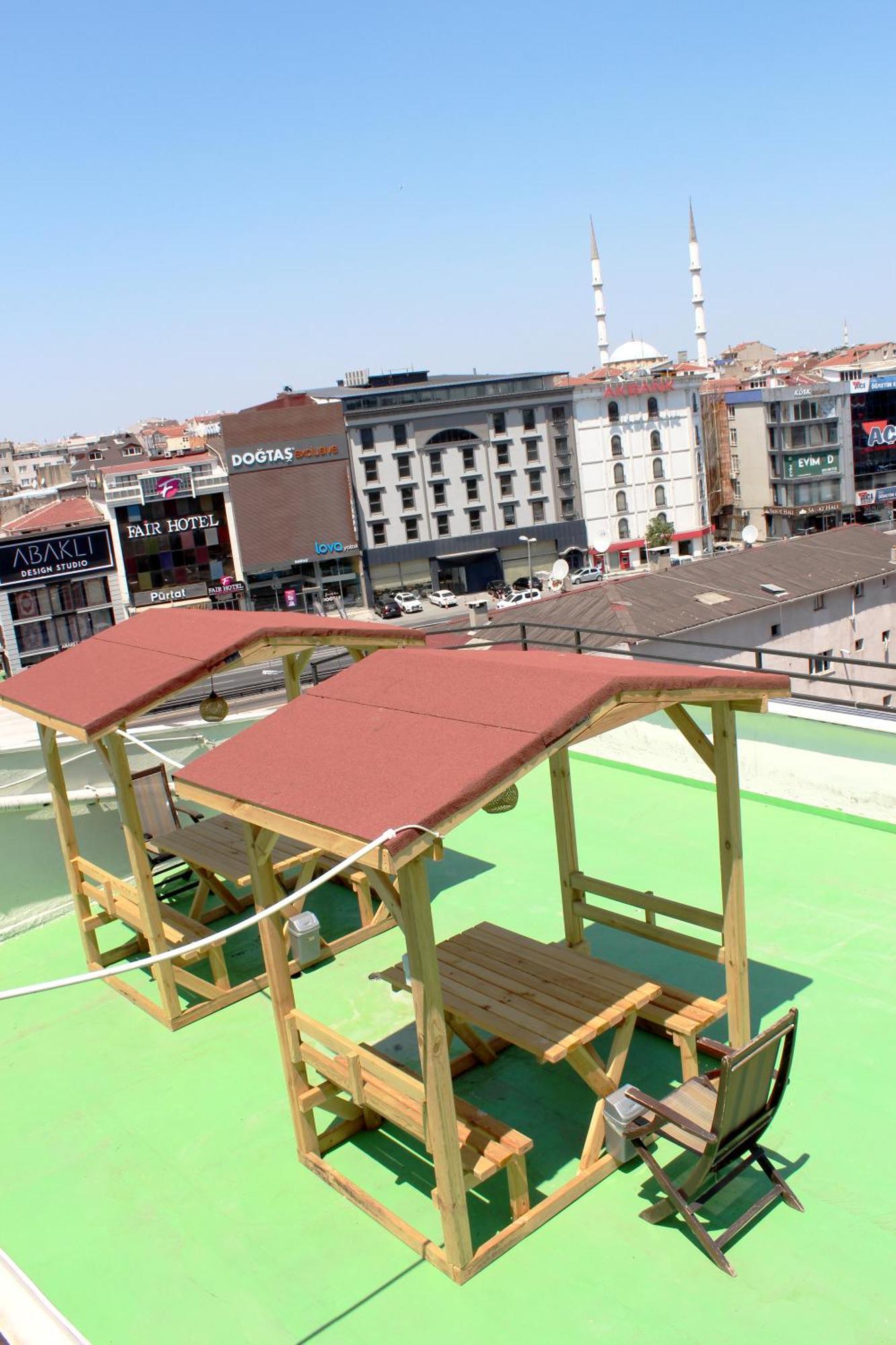 White Crown Apartman Ve Yasam Merkezi Provincia di Provincia di Istanbul Esterno foto