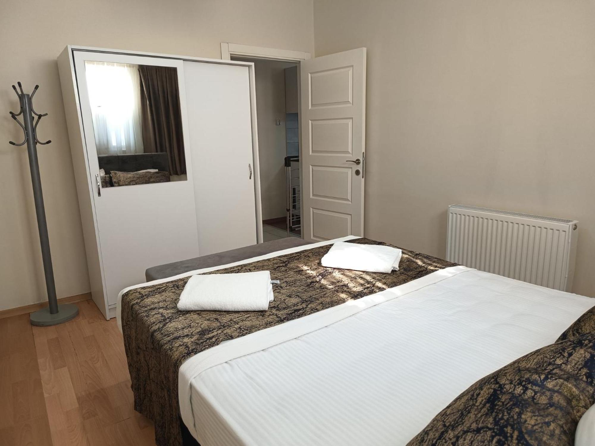 White Crown Apartman Ve Yasam Merkezi Provincia di Provincia di Istanbul Esterno foto