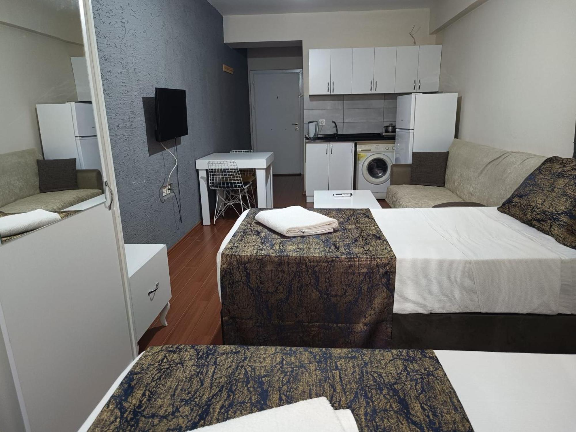 White Crown Apartman Ve Yasam Merkezi Provincia di Provincia di Istanbul Esterno foto