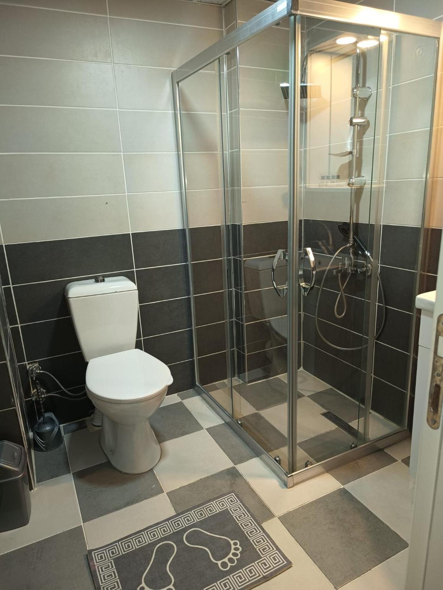 White Crown Apartman Ve Yasam Merkezi Provincia di Provincia di Istanbul Esterno foto