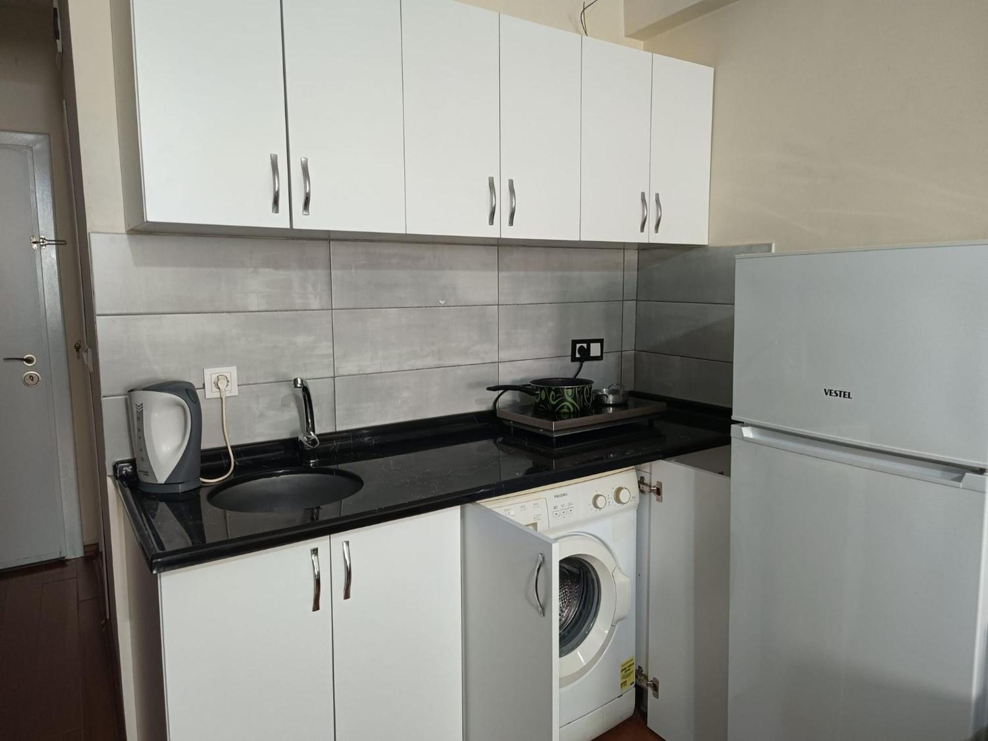 White Crown Apartman Ve Yasam Merkezi Provincia di Provincia di Istanbul Esterno foto